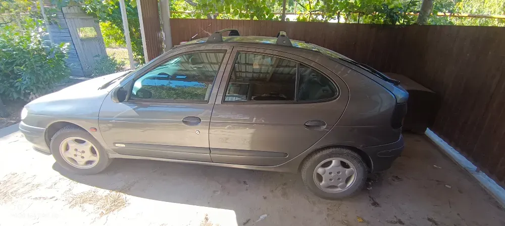 Renault Megane 1998 год Бендеры Бендеры - изображение 3