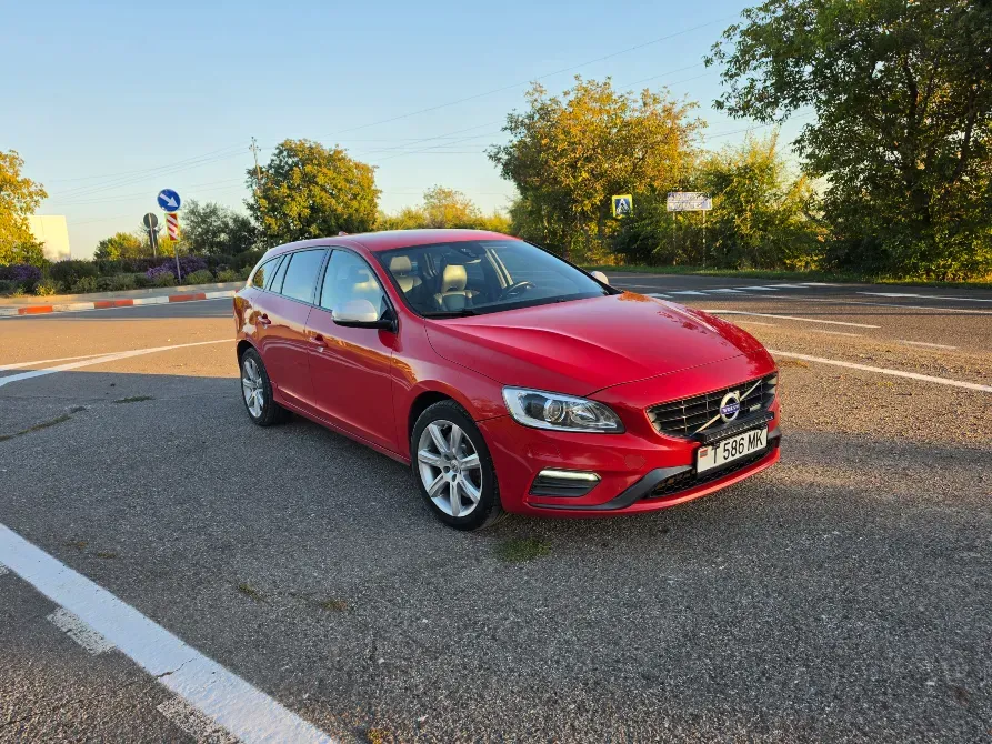 Volvo V60 2015 an Dubăsari Дубоссары - изображение 6