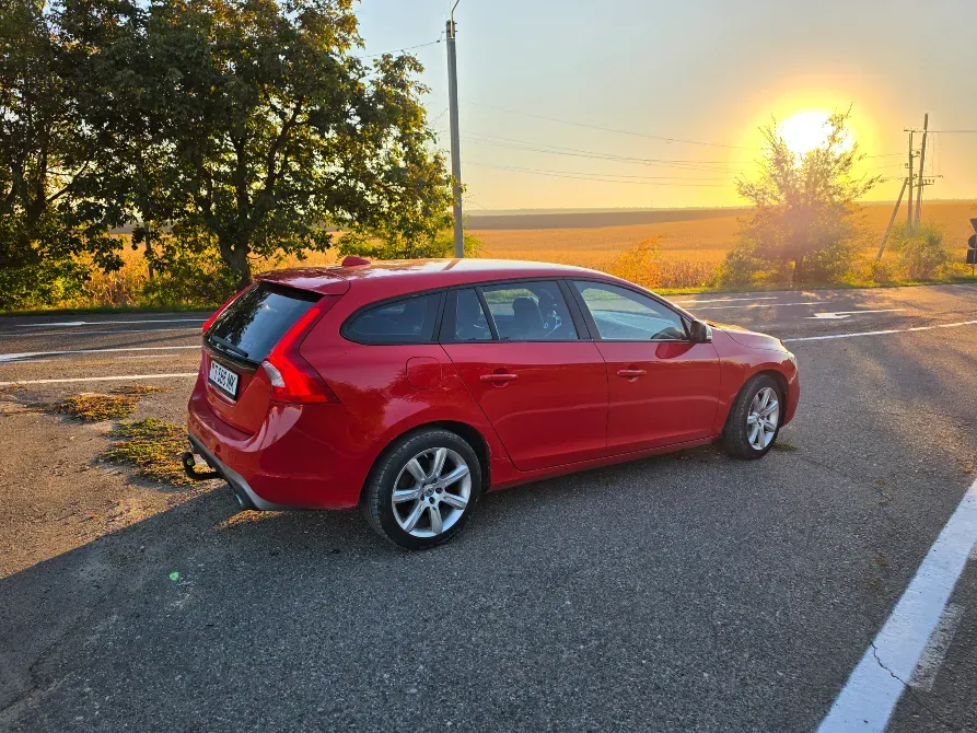 Volvo V60 2015 an Dubăsari Дубоссары - изображение 5