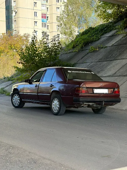 Mercedes E-Class 1987 год Рыбница Рыбница - изображение 4