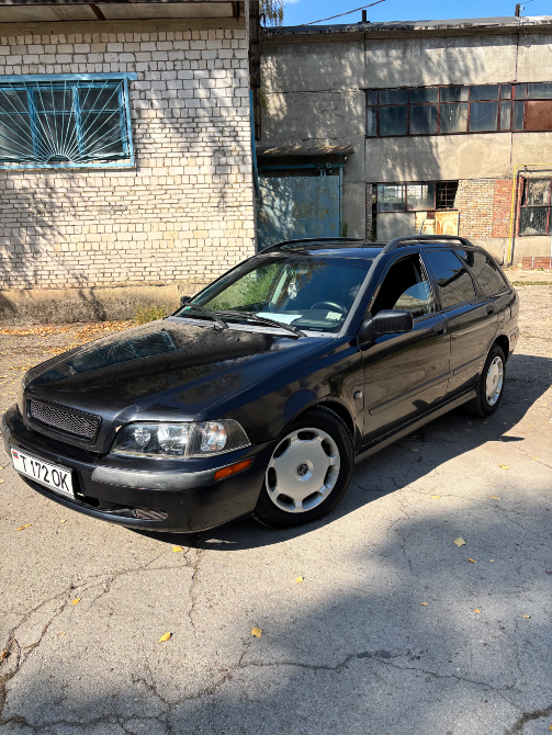 Volvo V40 2002 год Рыбница Рыбница - изображение 1