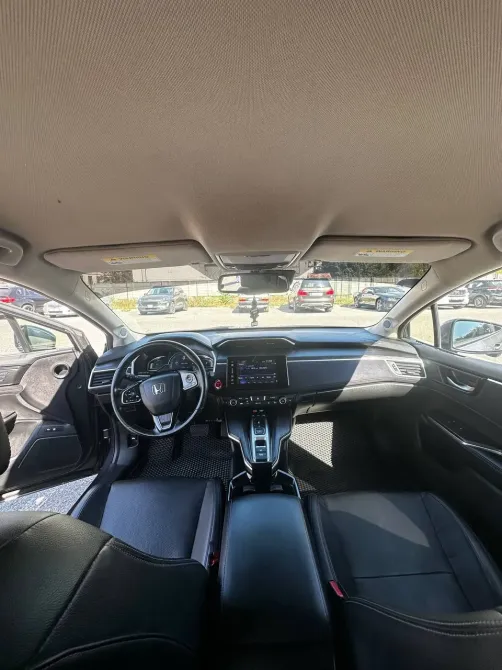 Honda Clarity 2018 год Тирасполь Тирасполь - изображение 6
