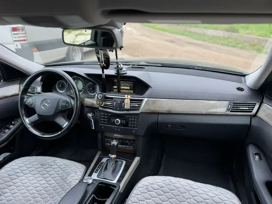 Mercedes E-Class 2010 год Дубоссары Dubăsari - fotografie 5