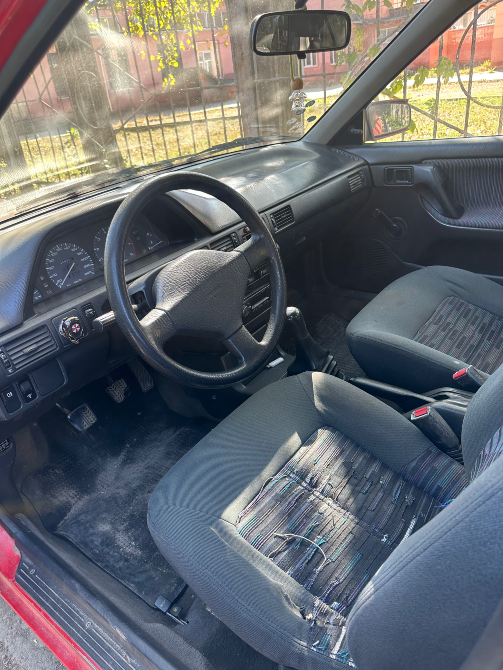 Mazda 323 1993 год Тирасполь Тирасполь - изображение 4