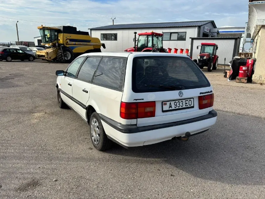 Volkswagen Passat 1995 год Тирасполь Tiraspol - fotografie 2