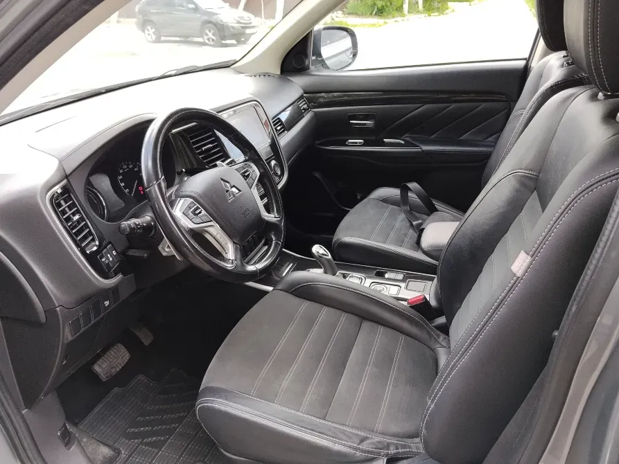Mitsubishi Outlander 2017 год Рыбница Рыбница - изображение 5
