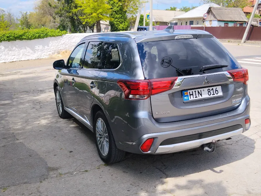 Mitsubishi Outlander 2017 год Рыбница Рыбница - изображение 3