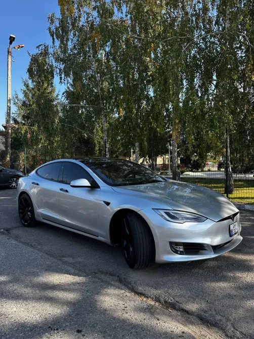 Tesla Model S 2017 год Тирасполь Tiraspol - fotografie 1