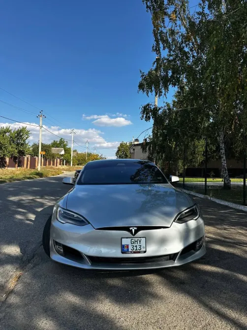 Tesla Model S 2017 год Тирасполь Tiraspol - fotografie 2
