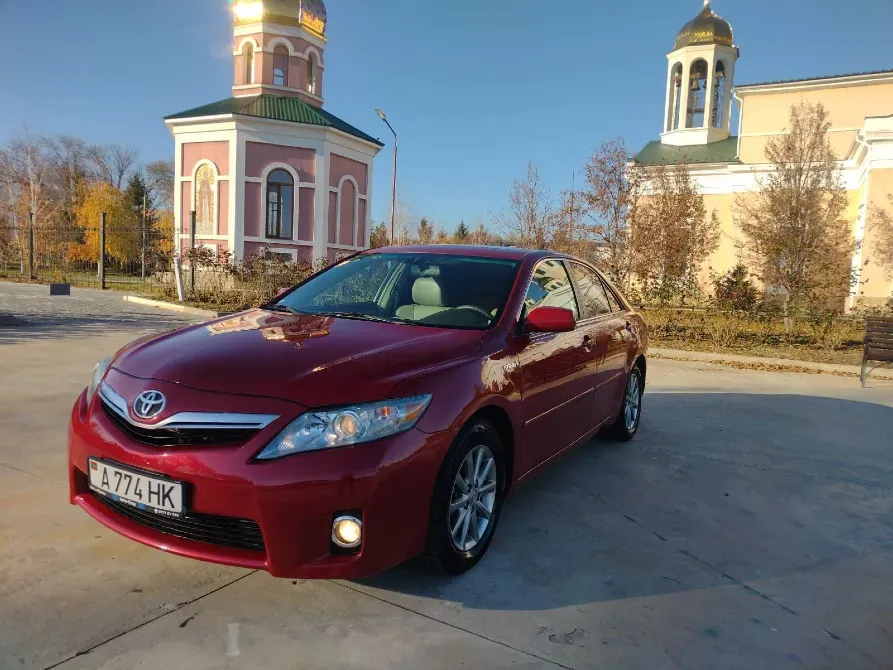 Toyota Camry 2010 год Бендеры Бендеры - изображение 2
