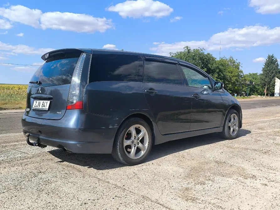 Mitsubishi Grandis 2006 год Тирасполь Тирасполь - изображение 4