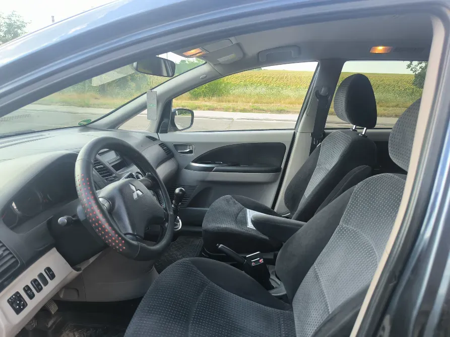 Mitsubishi Grandis 2006 год Тирасполь Тирасполь - изображение 2