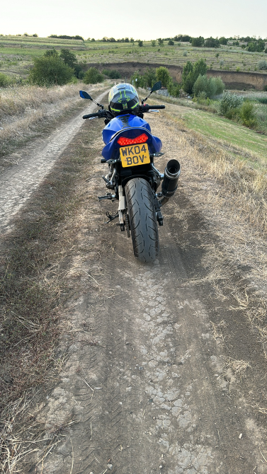 Kawasaki zr750 2004 Новые Анены - изображение 3