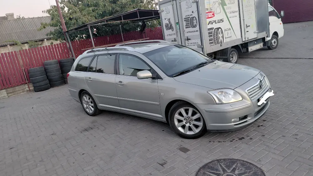 Toyota Avensis 2003 год Бендеры Бендеры - изображение 2