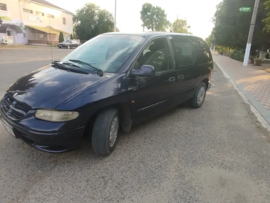 Chrysler Voyager 1999 год Слободзея Слободзея - изображение 3
