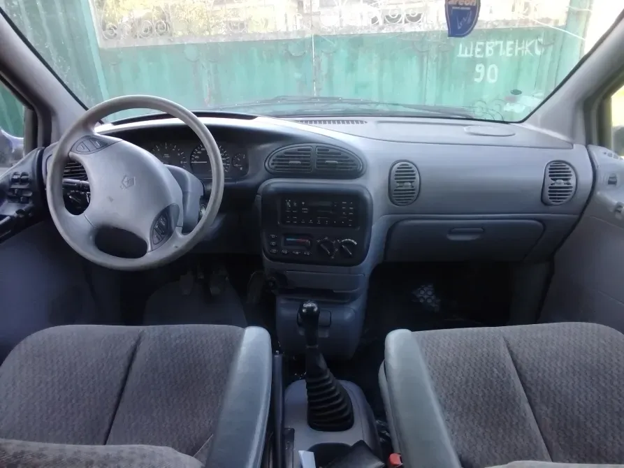 Chrysler Voyager 1999 год Слободзея Слободзея - изображение 5