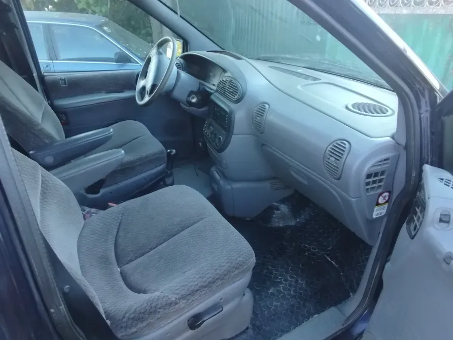 Chrysler Voyager 1999 год Слободзея Слободзея - изображение 6