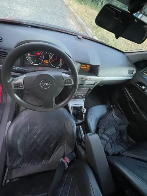 Opel Astra 2005 год Тирасполь Тирасполь - изображение 9