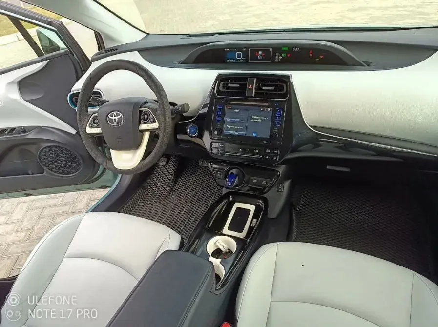 Toyota Prius 2016 год Тирасполь Tiraspol - fotografie 9