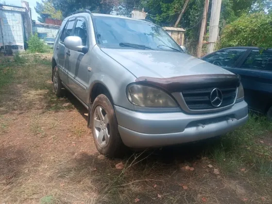Mercedes ML270 cdi w163 автомат 2001 Тирасполь