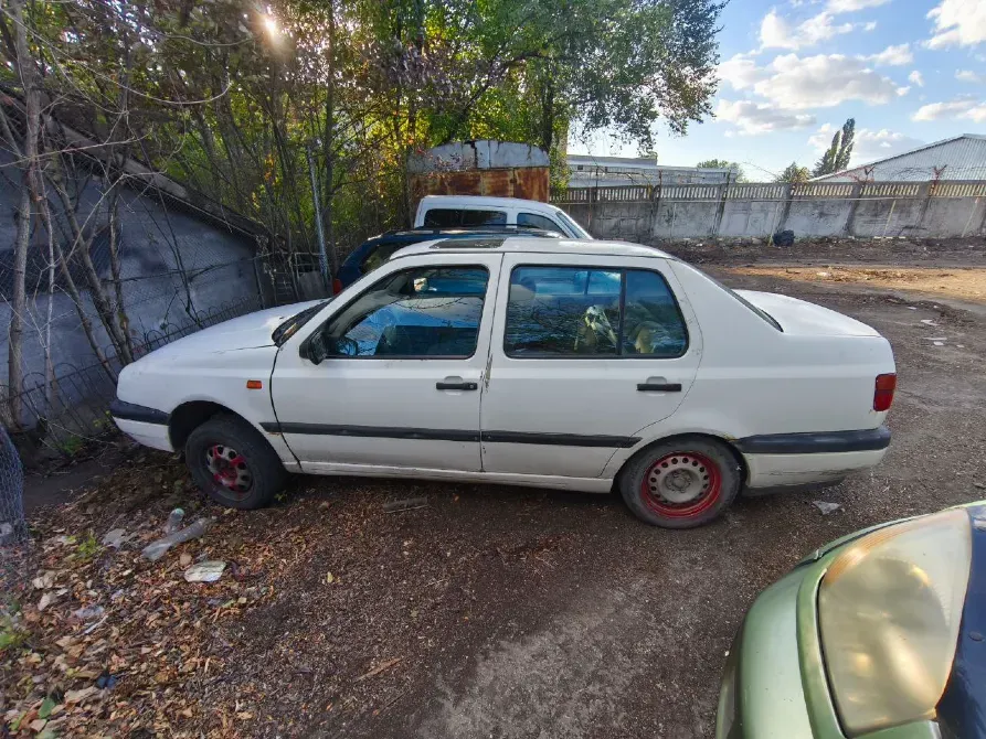 Golf 3 Vento 1.6, 2.0 , 1.9 Tiraspol - fotografie 1