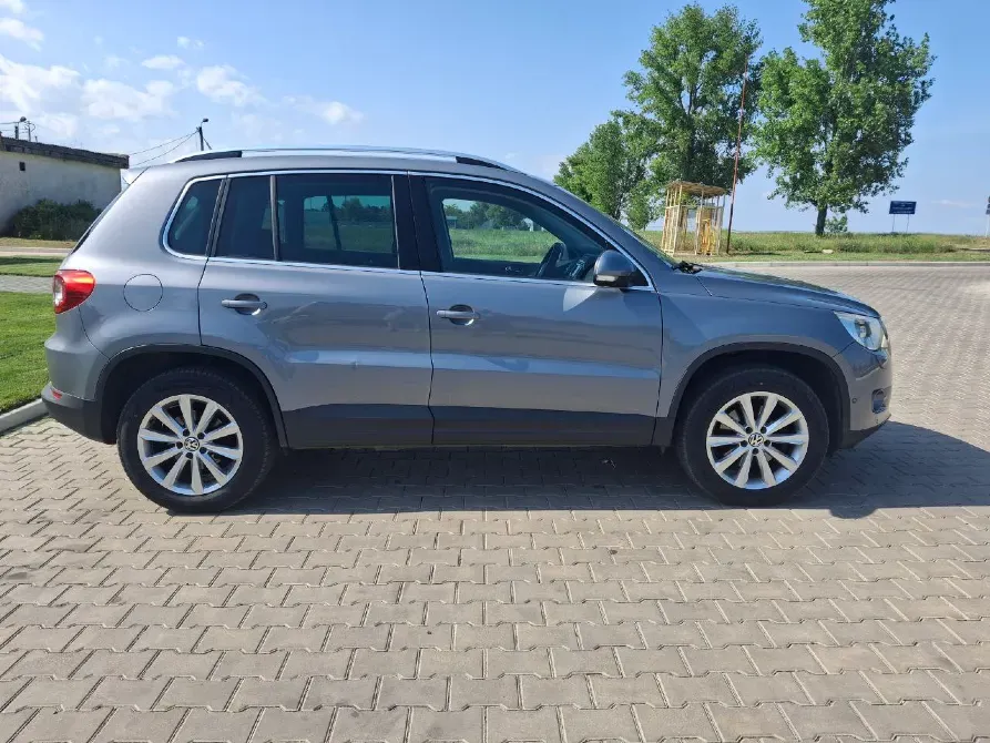 Volkswagen Tiguan 2010 год Тирасполь Тирасполь - изображение 4