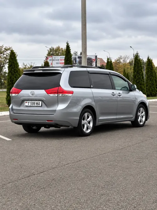 Toyota Sienna 2013 год Тирасполь Tiraspol - fotografie 4