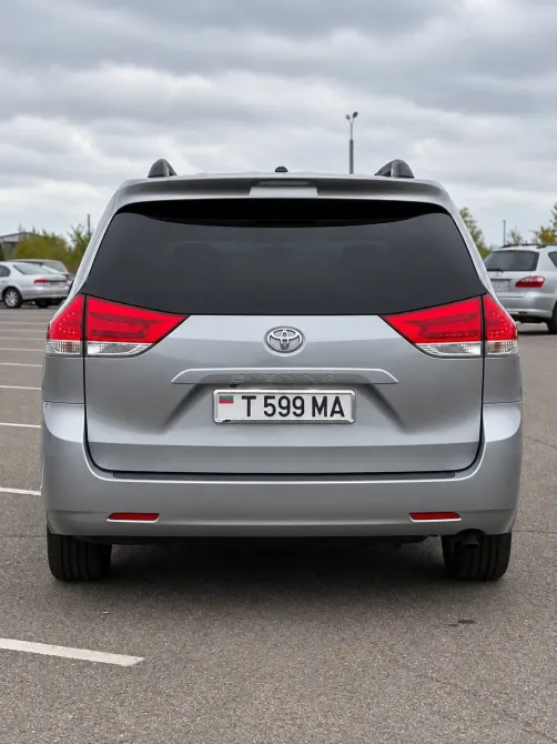 Toyota Sienna 2013 год Тирасполь Tiraspol - fotografie 5