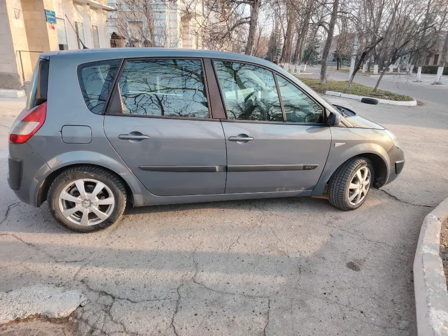 Renault Scenic 2006 год Бендеры Bender - fotografie 3