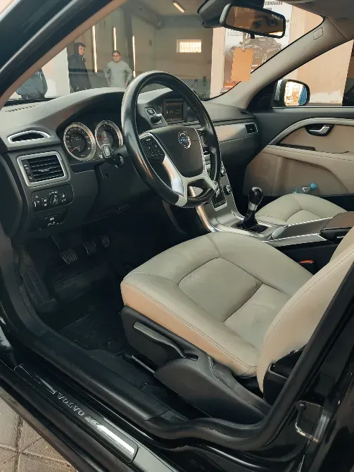 Volvo V70 2011 год Бендеры Бендеры - изображение 4