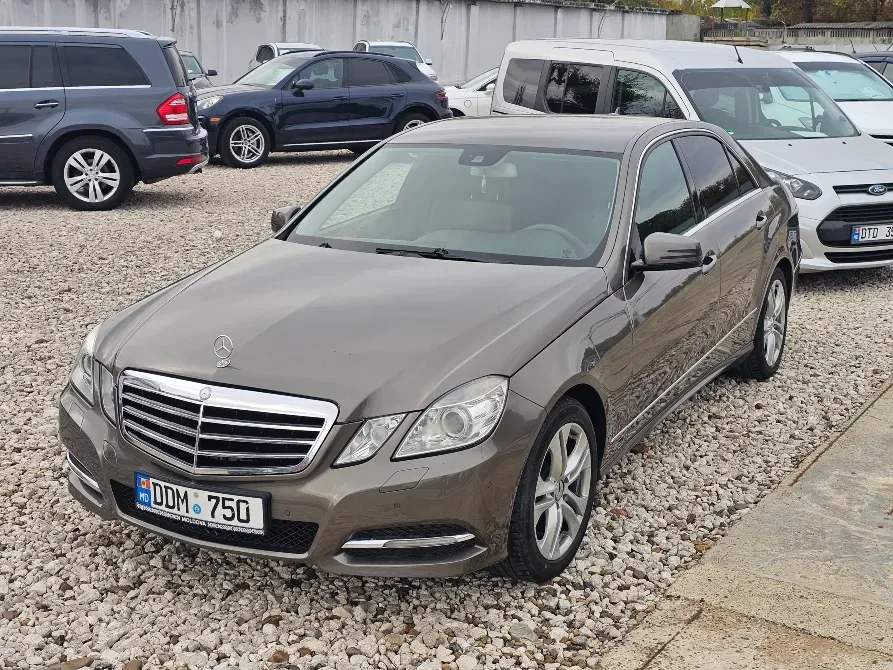 Mercedes E-Class 2011 год Тирасполь Tiraspol - fotografie 1