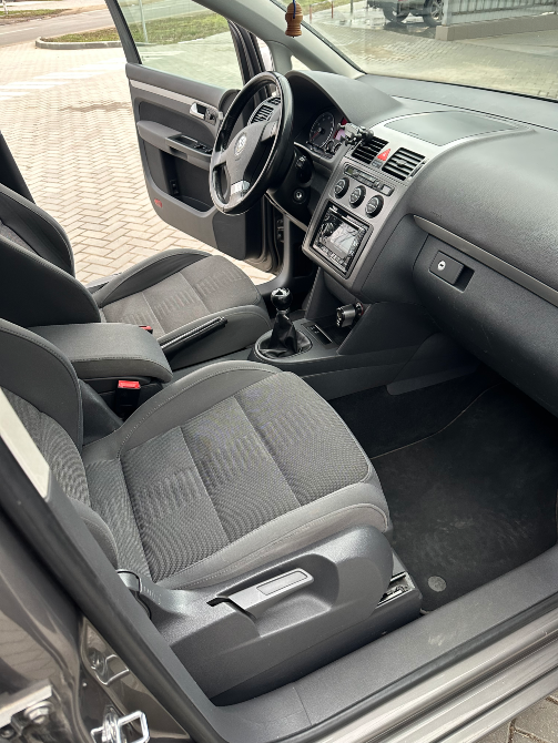 Volkswagen Touran 2007 год Слободзея Слободзея - изображение 4