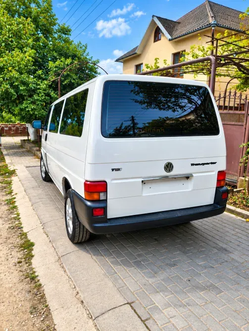 Volkswagen Transporter 2002 год Тирасполь Тирасполь - изображение 3