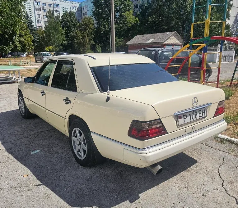 Mercedes E-Class 1995 год Тирасполь Tiraspol - fotografie 3