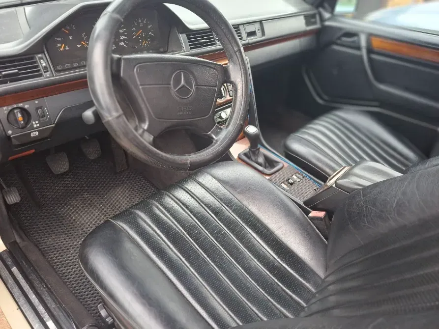 Mercedes E-Class 1995 год Тирасполь Tiraspol - fotografie 4