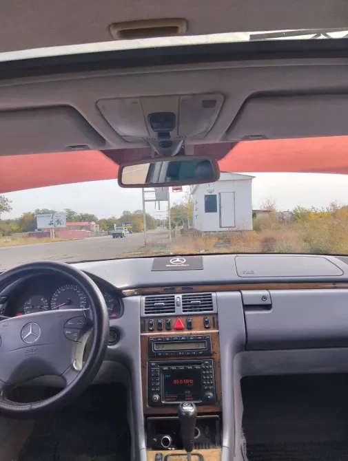 Mercedes E-Class 2000 год Суклея Sucleia - fotografie 4