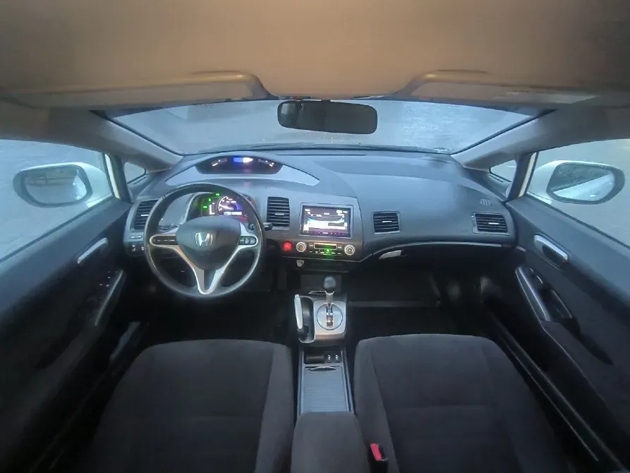 Honda Civic 2010 год Тирасполь Тирасполь - изображение 3