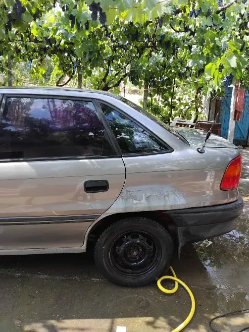 Opel Astra 1992 год Григориополь Григориополь - изображение 5