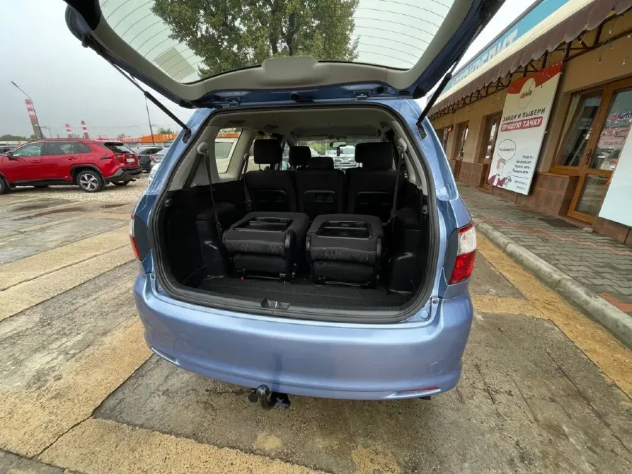 Toyota Avensis Verso 2005 год Бендеры Bender - fotografie 6
