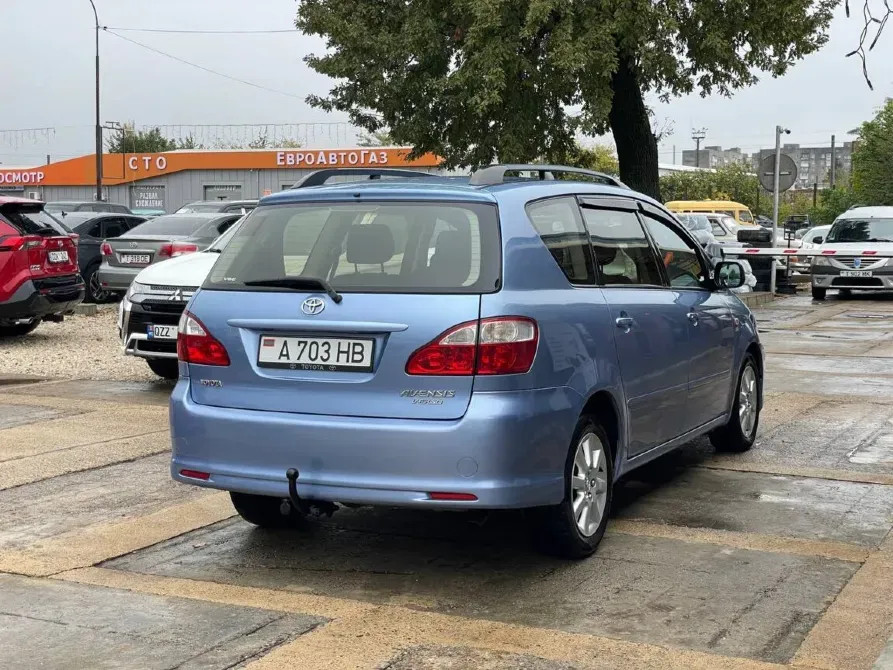 Toyota Avensis Verso 2005 год Бендеры Bender - fotografie 3