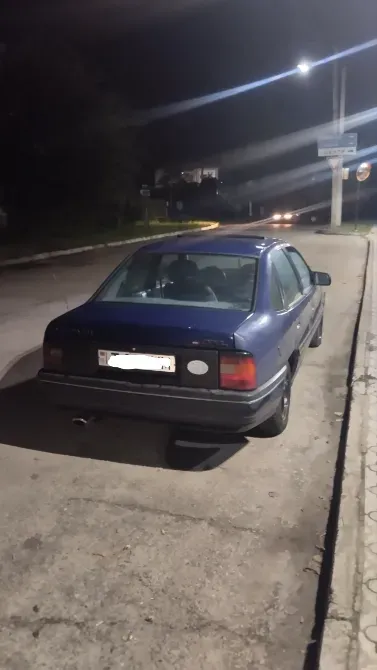 Opel Vectra 1991 год Тирасполь Тирасполь - изображение 5