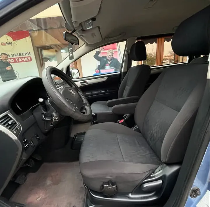Toyota Avensis Verso 2005 год Тирасполь Tiraspol - fotografie 4