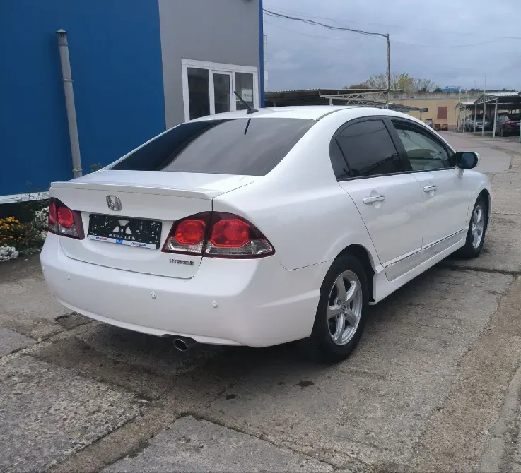 Honda Civic 2010 год Тирасполь Тирасполь - изображение 2