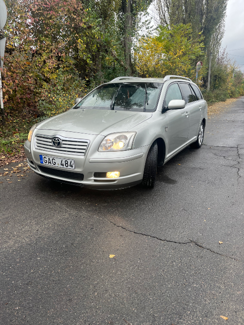 Toyota Avensis 2004 год Рыбница Рыбница - изображение 2