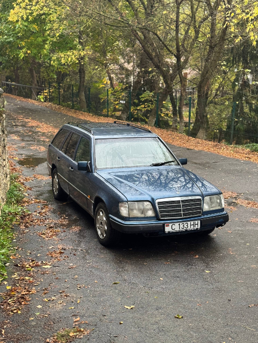 Mercedes E-Class 1993 год Тирасполь Тирасполь - изображение 1