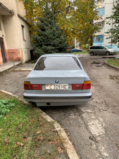BMW 5 Series 1990 год Бендеры Bender - fotografie 2