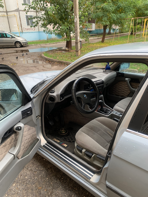 BMW 5 Series 1990 год Бендеры Bender - fotografie 3