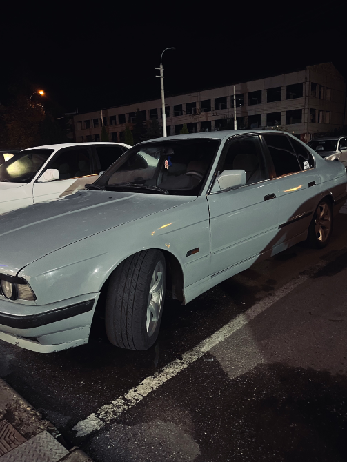 BMW 5 Series 1990 год Бендеры Бендеры - изображение 2