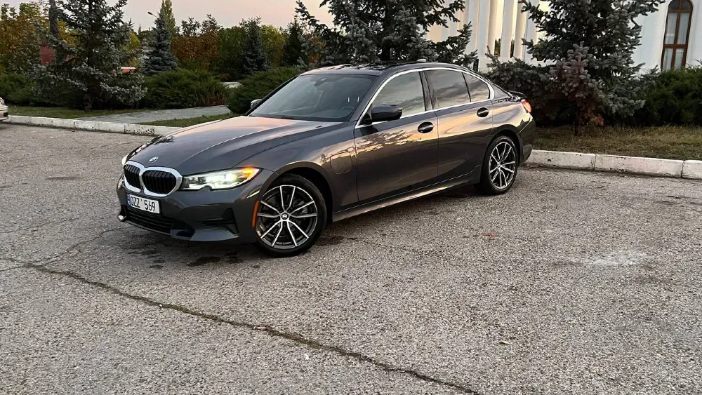 BMW 3 Series 2021 год Тирасполь Тирасполь - изображение 1