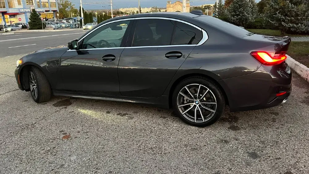 BMW 3 Series 2021 год Тирасполь Тирасполь - изображение 3